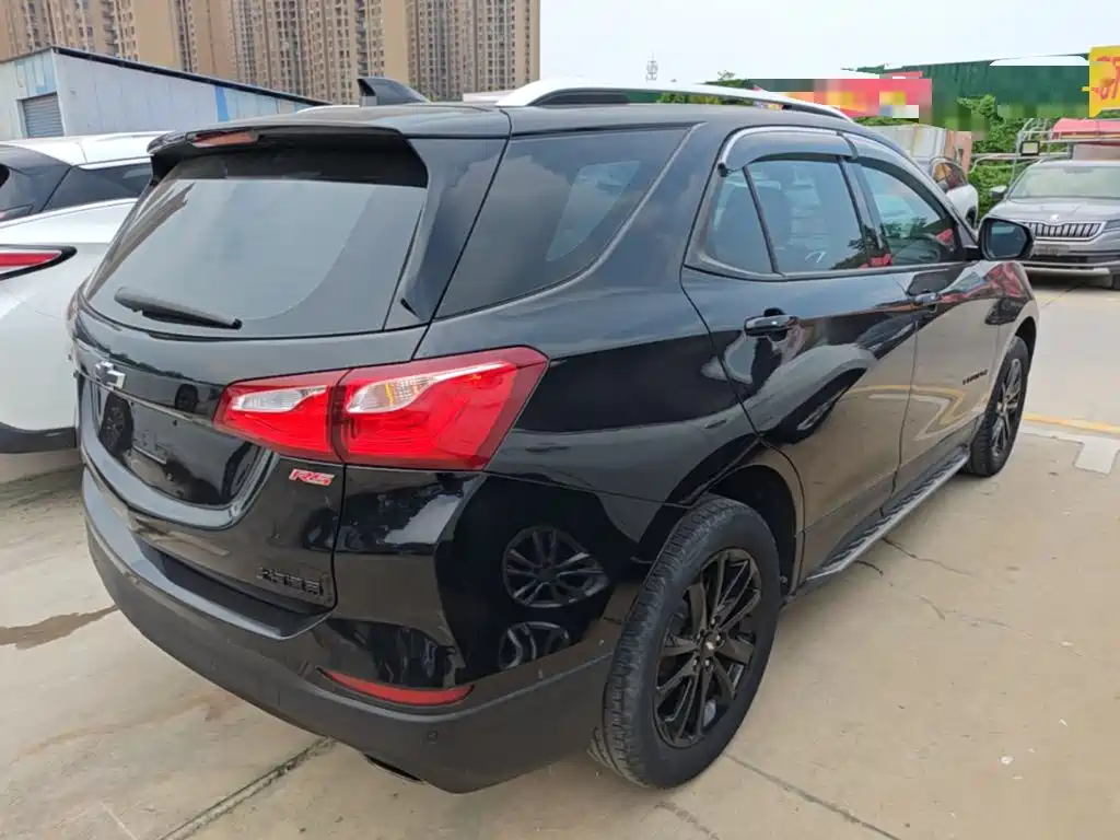 Фото 7 - Chevrolet Equinox