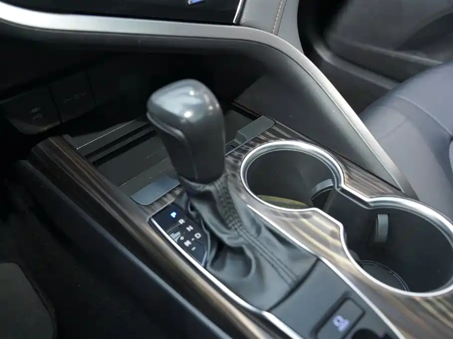 Toyota Camry 2019 2.0G Luxury Edition China VI фото 9