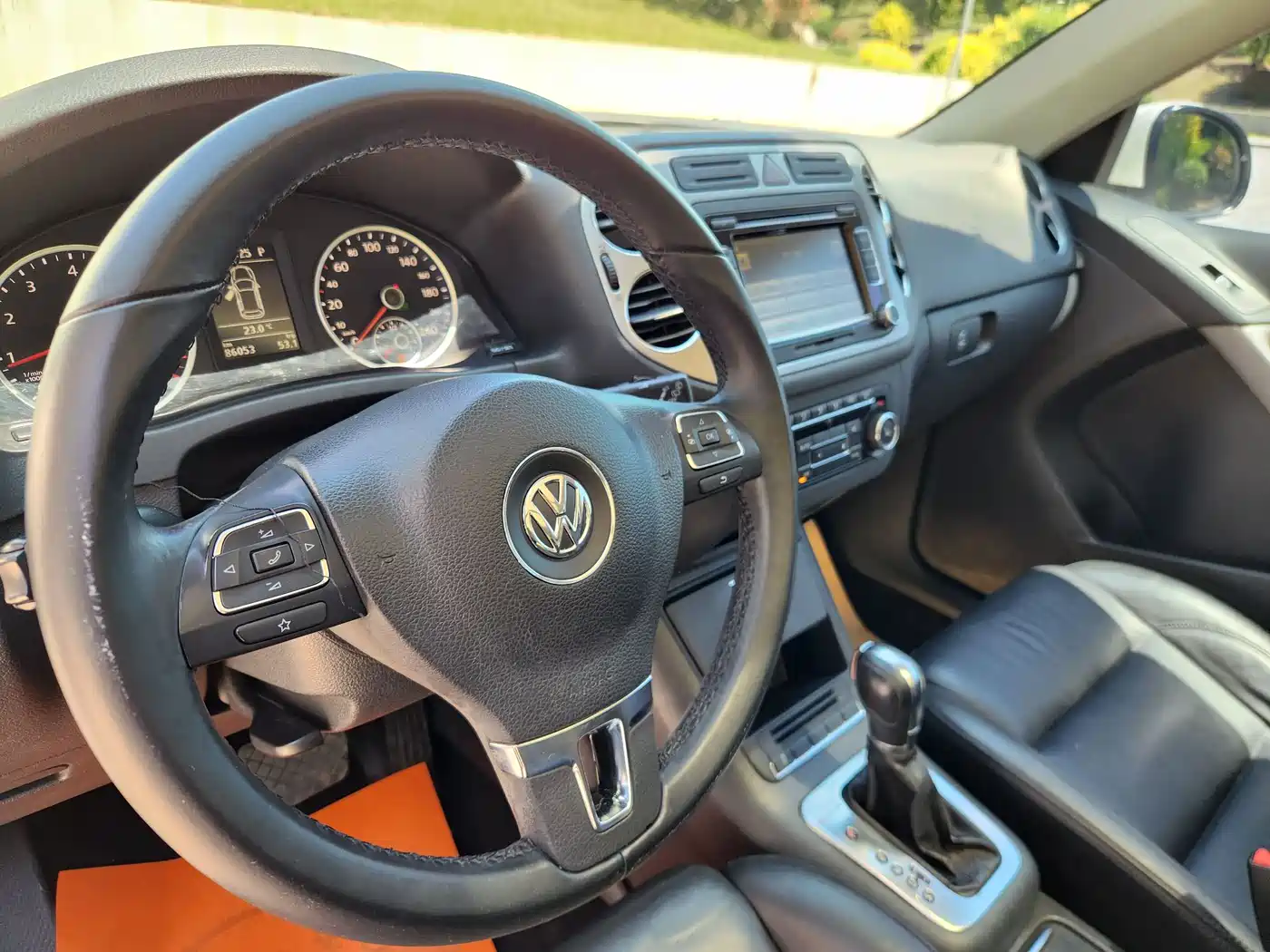 Volkswagen Tiguan 2013 1.8TSI Auto 4WD Luxury фото 16