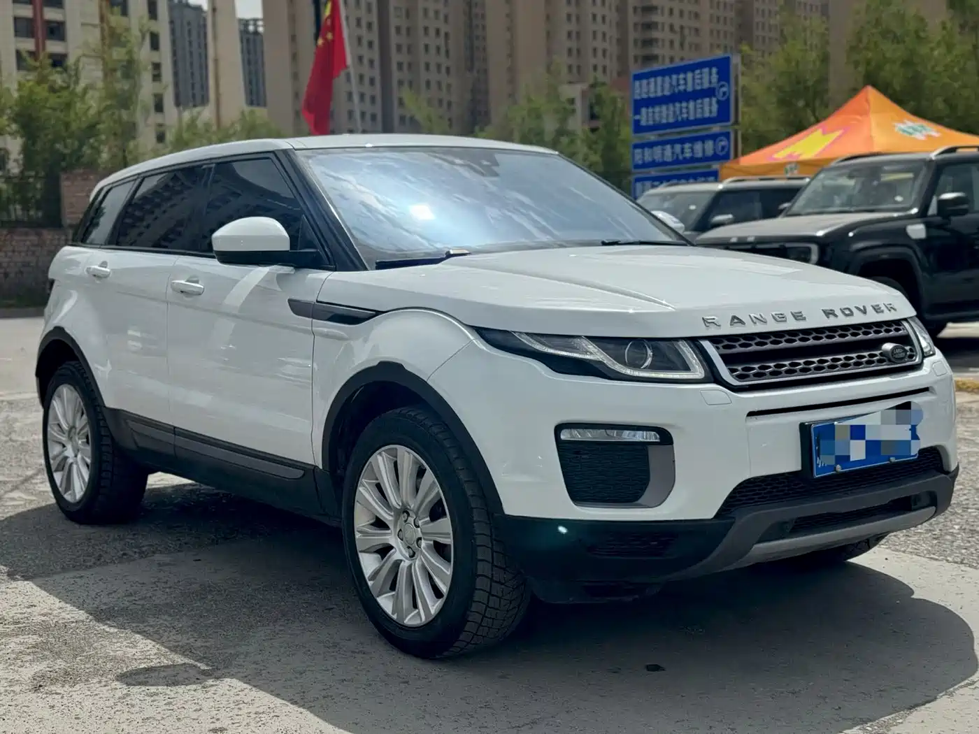 Land Rover Range Rover Evoque 2016 2.0T SE ZhiYao фото 3