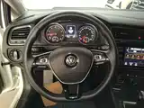 Фото 11 - Volkswagen Golf