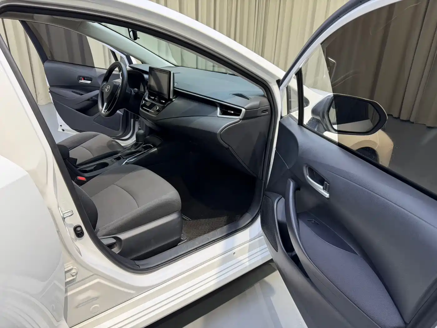 Toyota Corolla 2021 TNGA 1.5L CVT Elite Edition фото 10