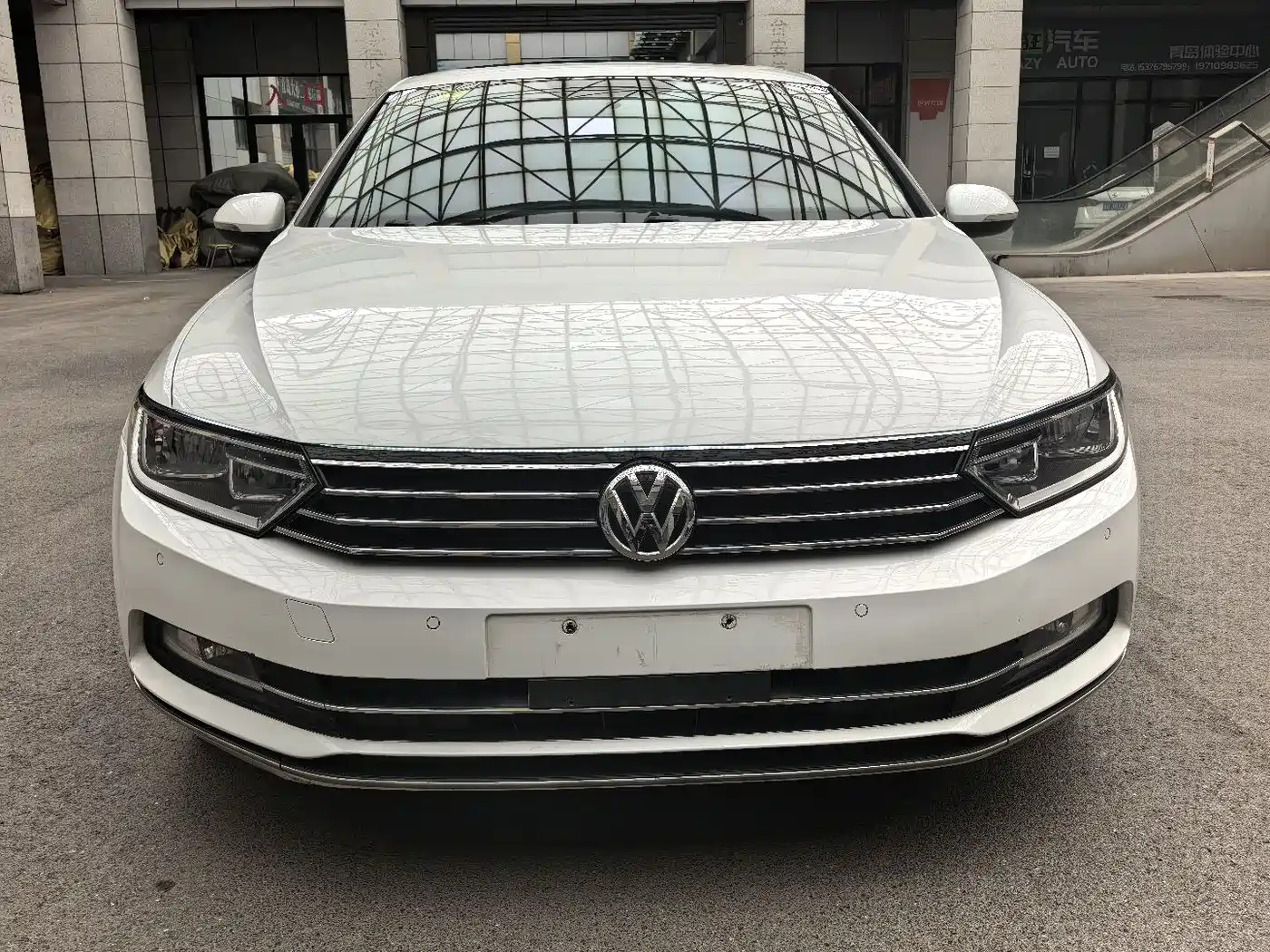 Volkswagen Magotan 2017 330TSI DSG Leading фото 2