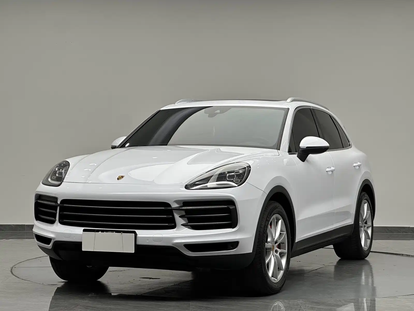 Фото 1 - Porsche Cayenne
