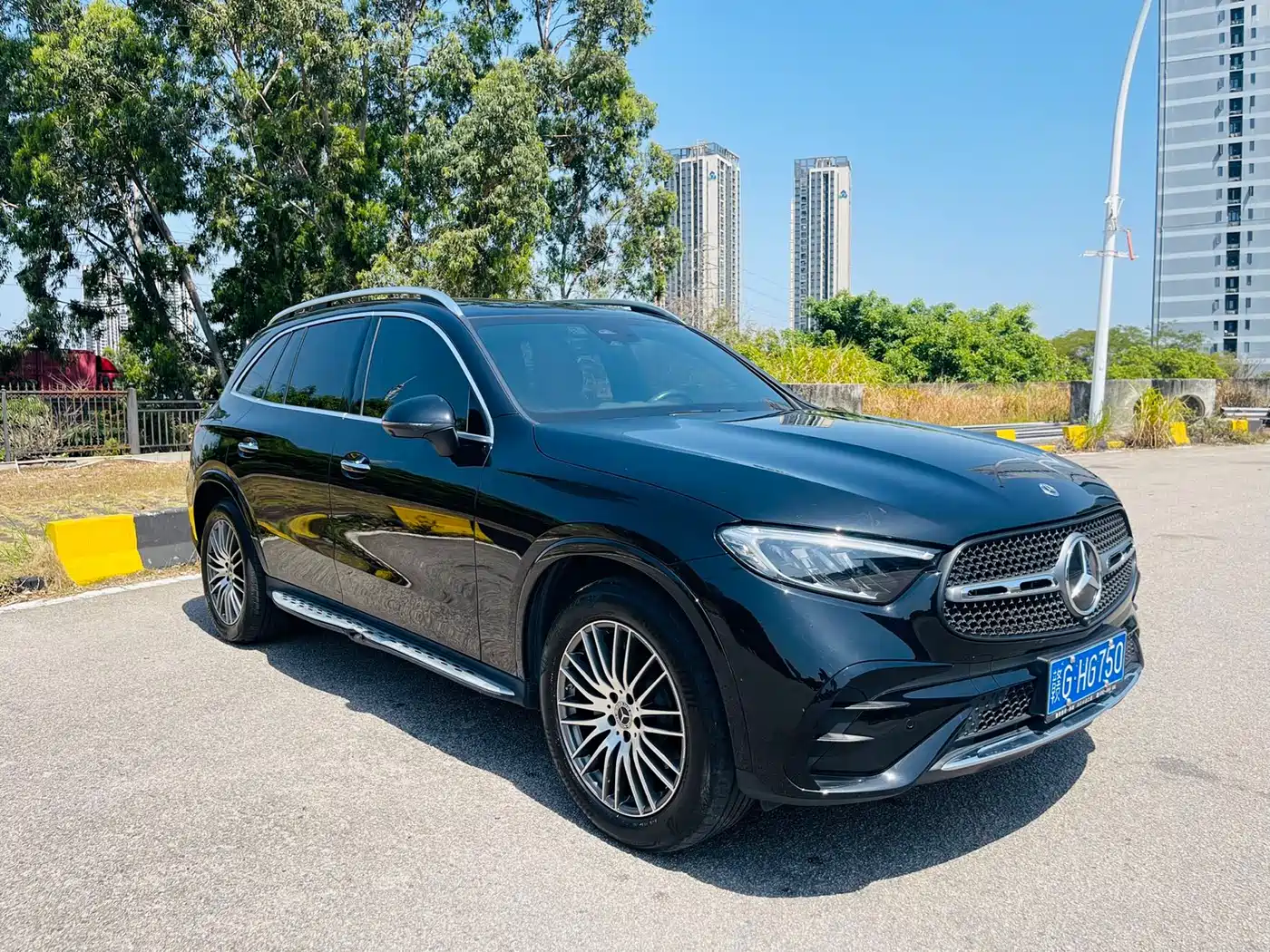 Mercedes-Benz GLC 2023 GLC 300 L 4MATIC Sport 5-Seater фото 3