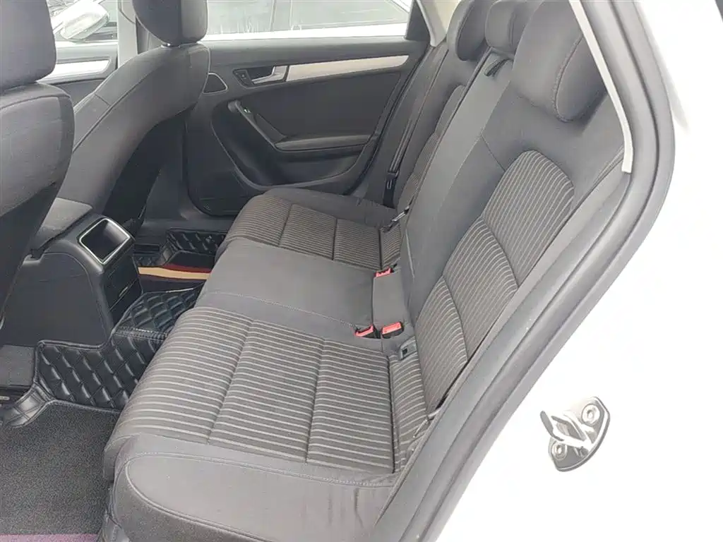 Audi A4L 2016 30 TFSI Collector's Edition Automatic Comfort фото 17
