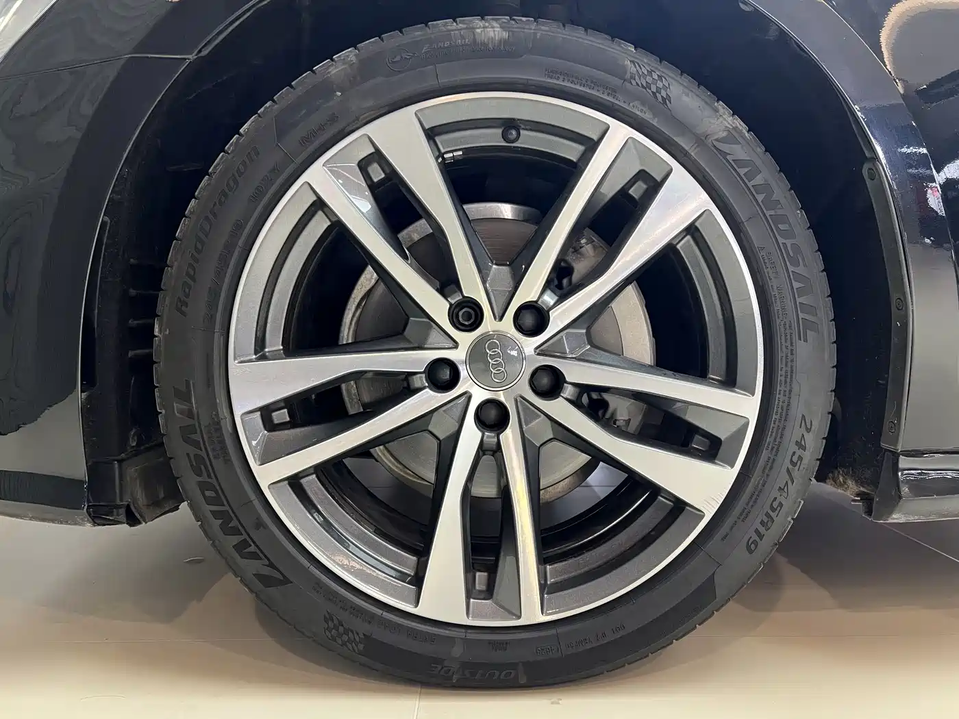 Audi A6L 2019 40 TFSI Luxury Dynamic фото 18