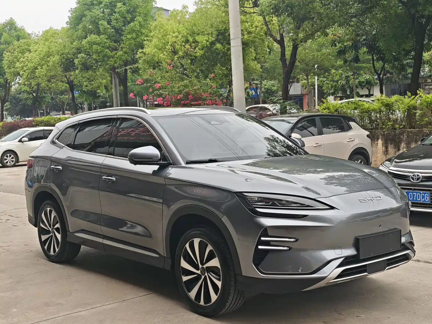 BYD Song PLUS PHEV 2023 Champion Edition EV 520KM Flagship фото 3