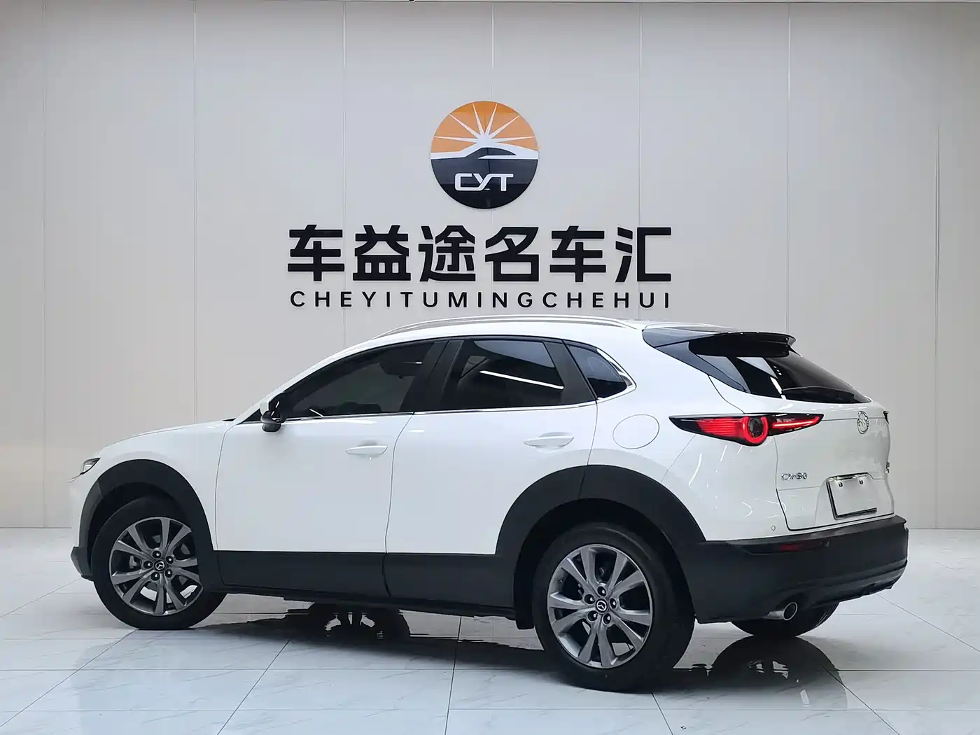 Фото 17 - Mazda CX-30