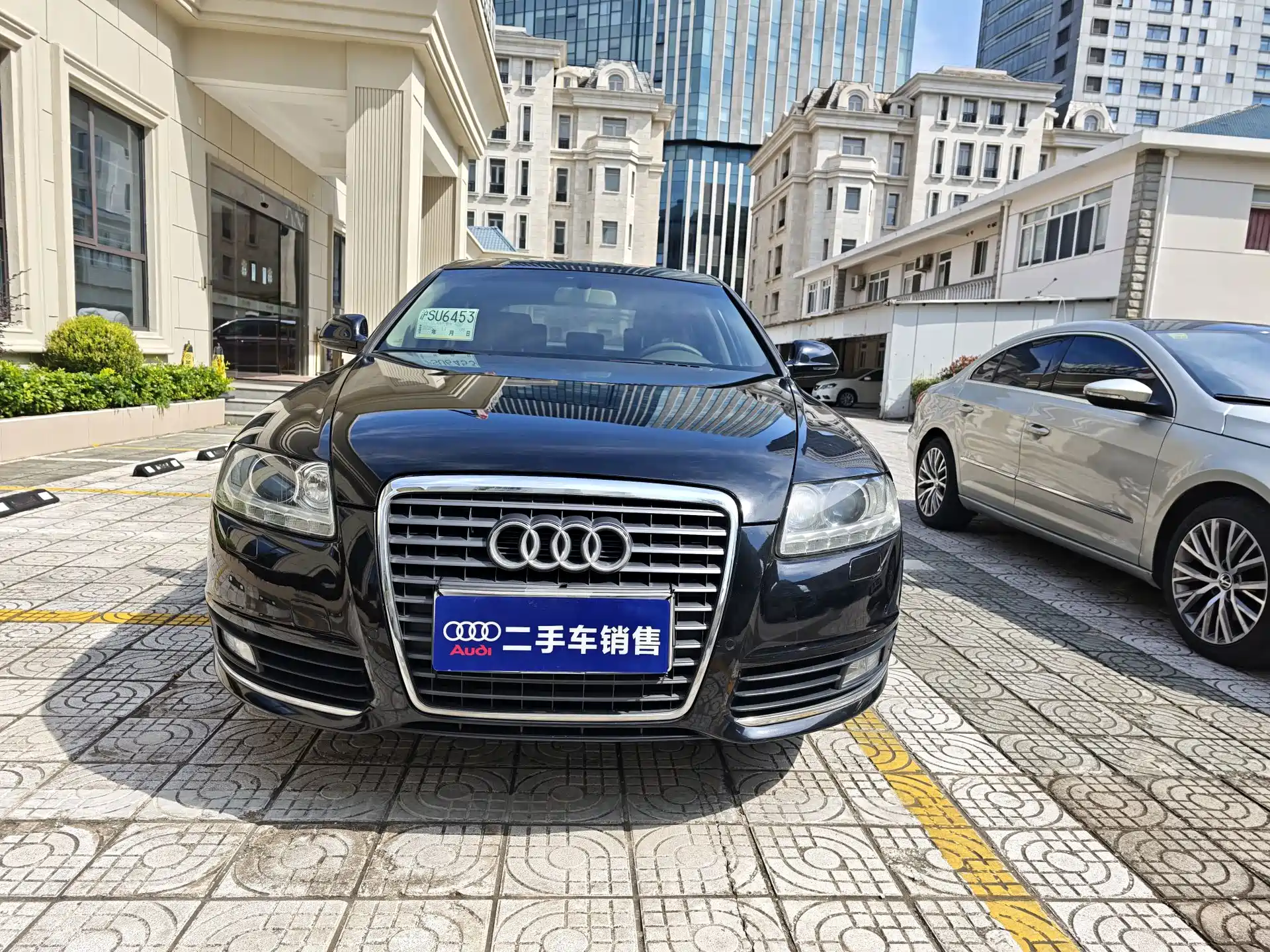 Фото 2 - Audi A6L