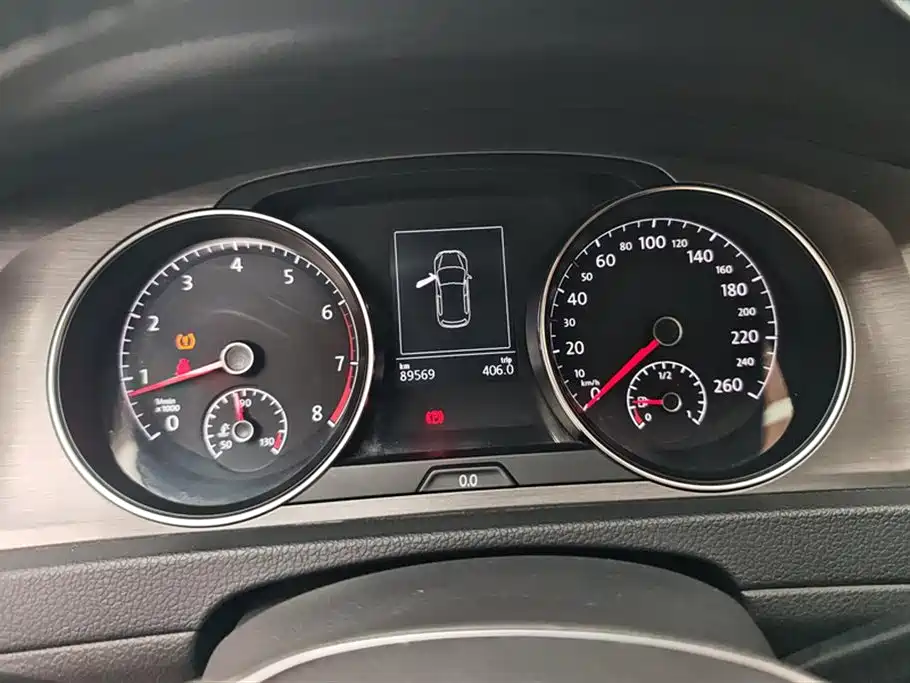 Volkswagen Golf 2015 1.6L Automatic Comfort фото 14
