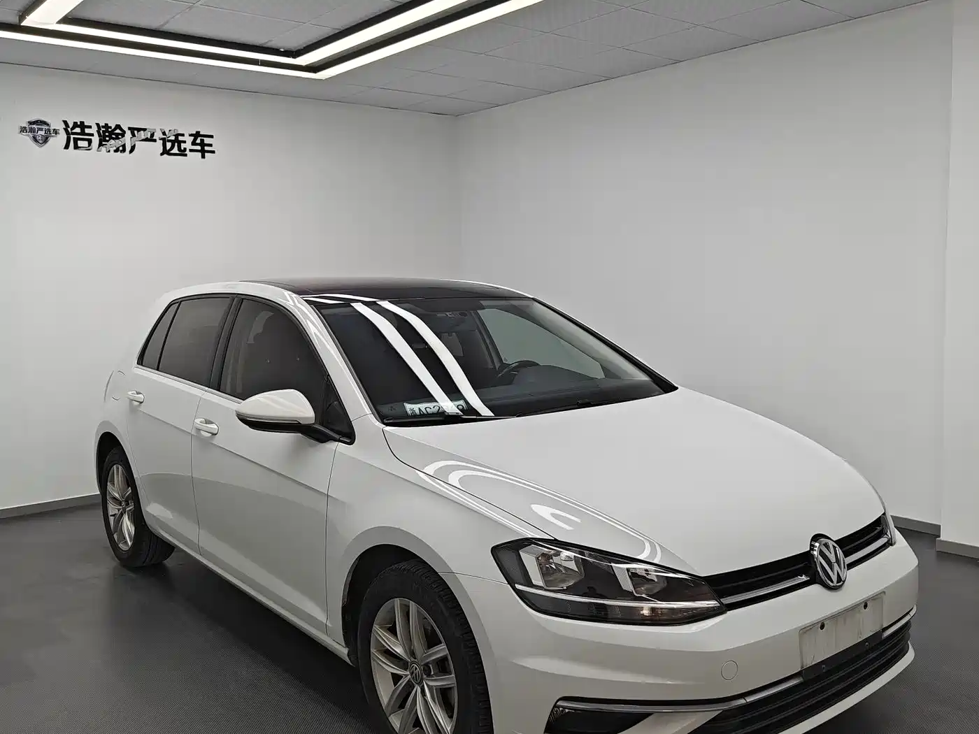 Volkswagen Golf 2018 230TSI Automatic Comfort фото 3