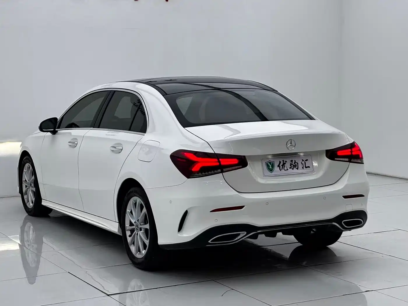 Mercedes-Benz A-Class 2020 A 200 L Sport Sedan фото 6