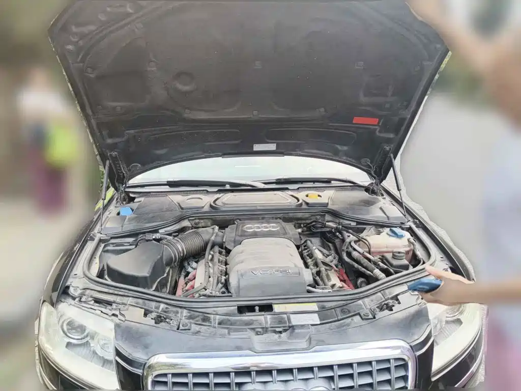 Photo 9 - Audi A8