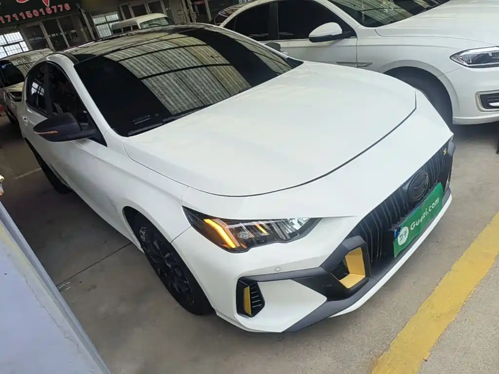 GAC Trumpchi Trumpchi Emkoo 2022 2021 270T DCT J15 Edition