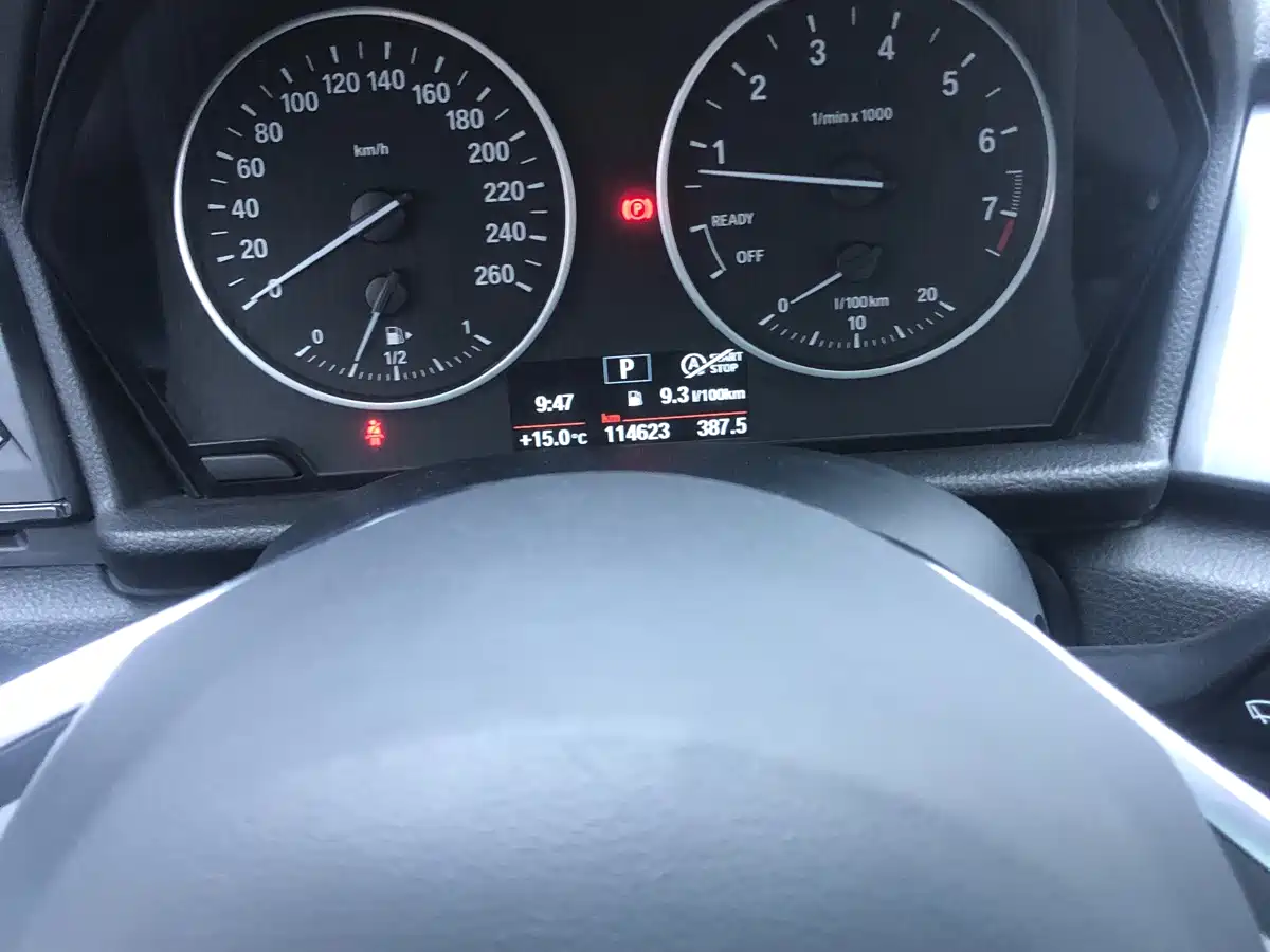 BMW 2 Series Touring 2016 220i Leading Model фото 9