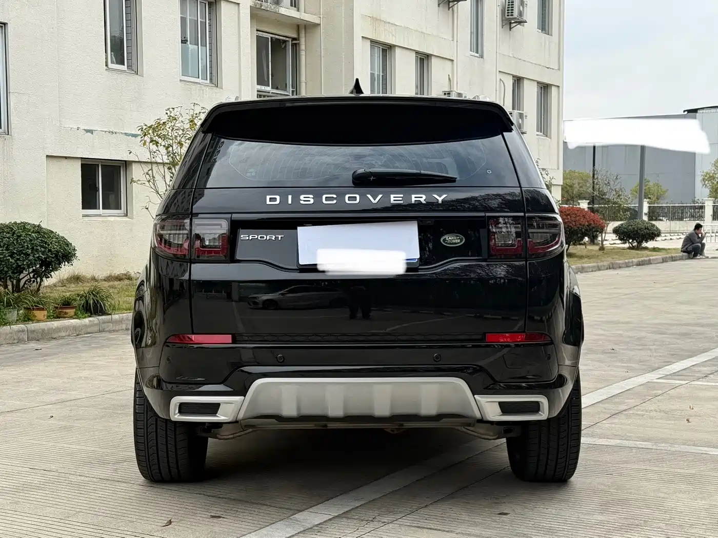 Land Rover Discovery Sport 2024 Luxury Custom Edition фото 14
