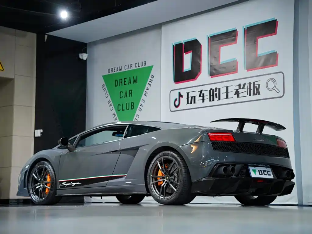 Фото 45 - Lamborghini Gallardo