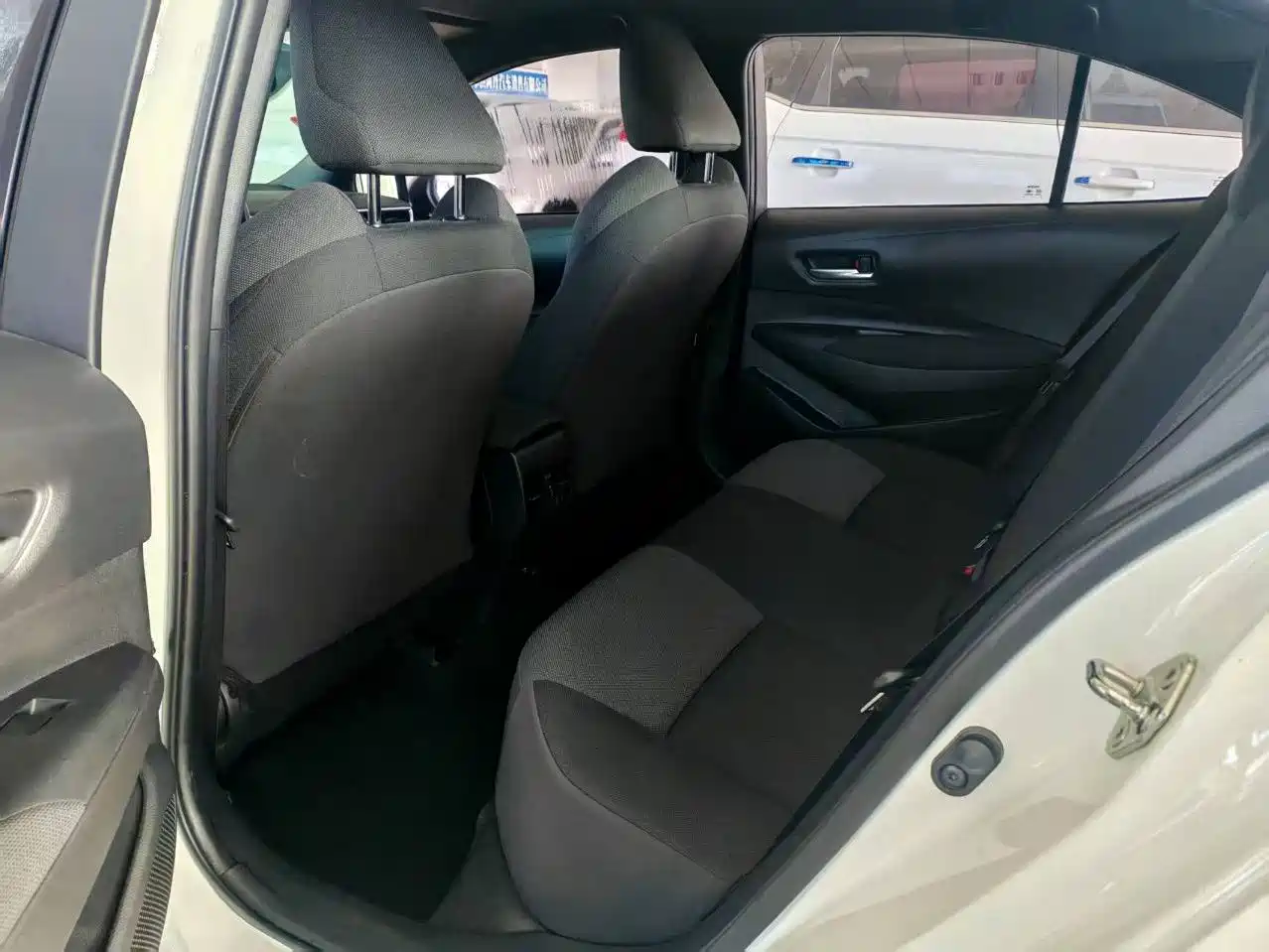 Toyota Levin 2021 TNGA 1.5L CVT Progressive Edition фото 7