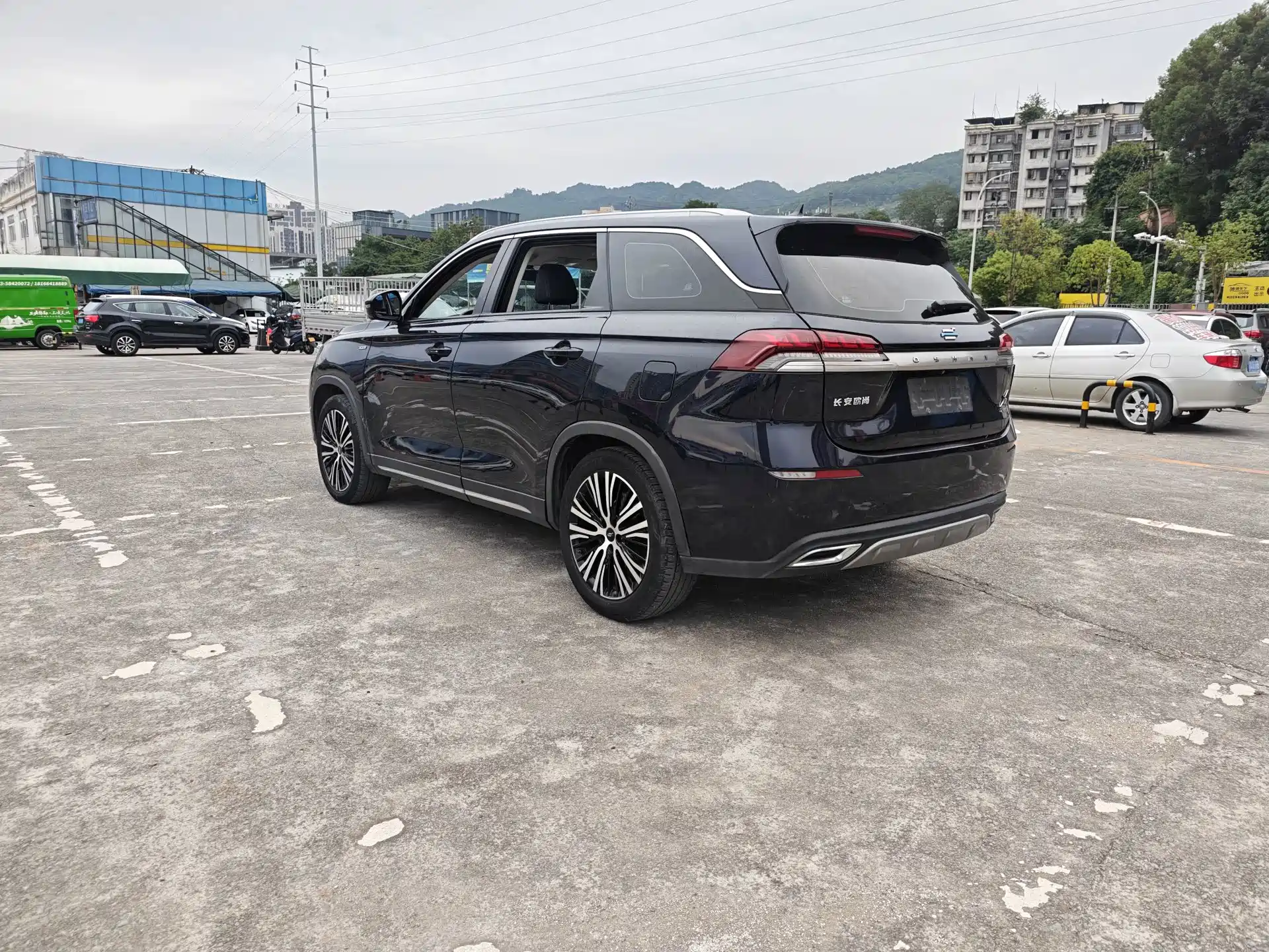 Photo 5 - Changan Oshan X7