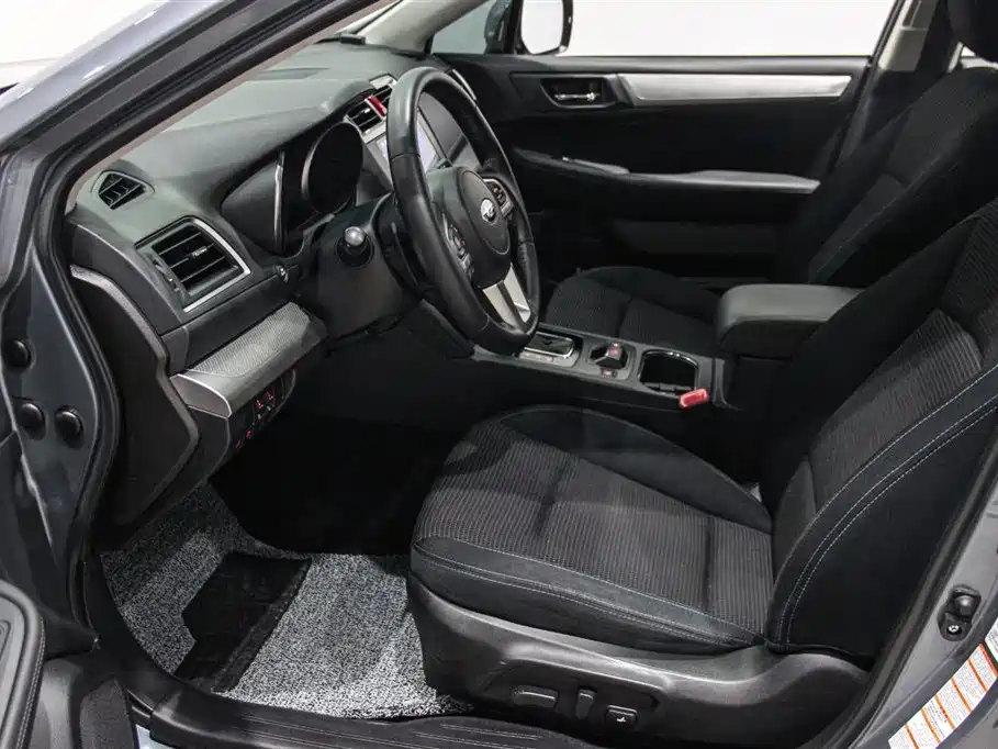 Subaru Outback 2015 2.5i Classic Edition фото 10