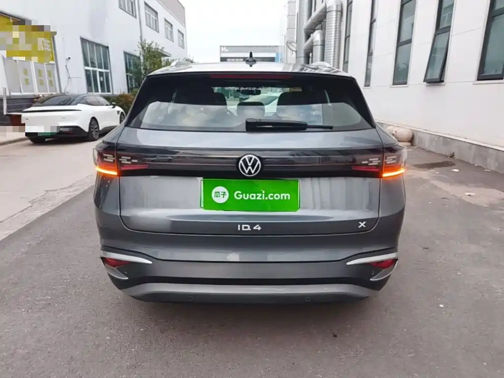 صورة 6 - Volkswagen ID.4 X