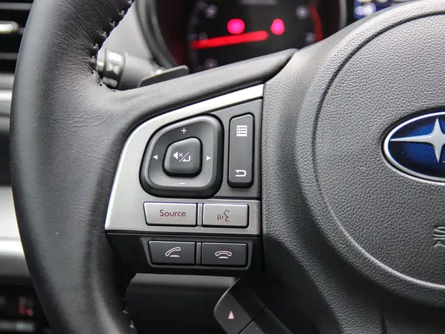 Subaru Outback 2015 2.5i Classic Edition фото 18