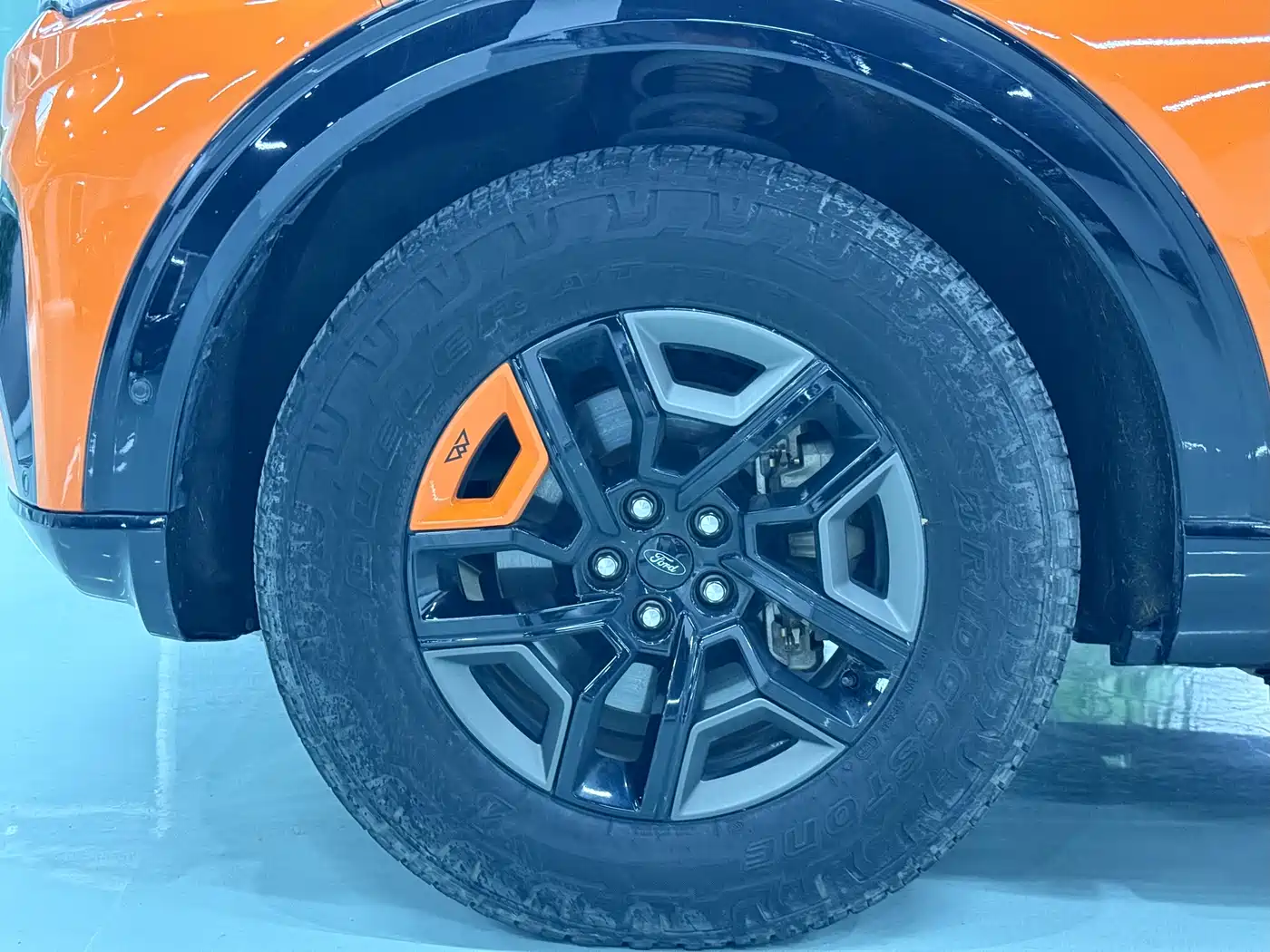 Ford Explorer 2023 EcoBoost 285 Kunlun Summit Edition 7-seater фото 7