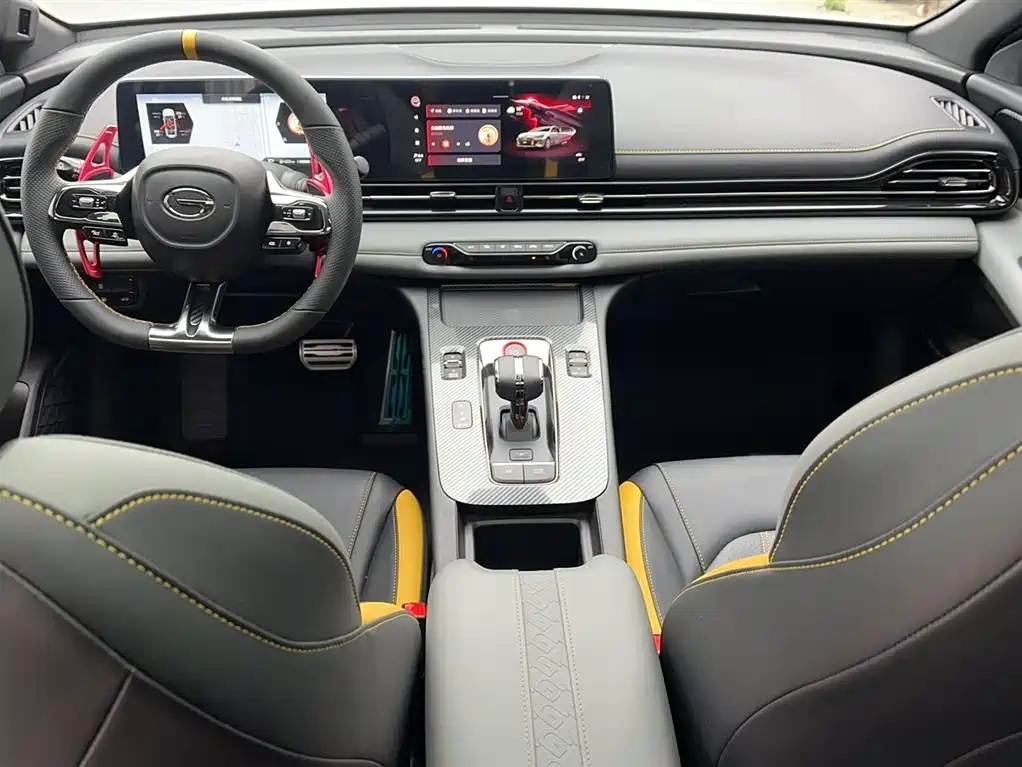 GAC Trumpchi Trumpchi Emkoo 2023 270T DCT J16 Edition фото 11