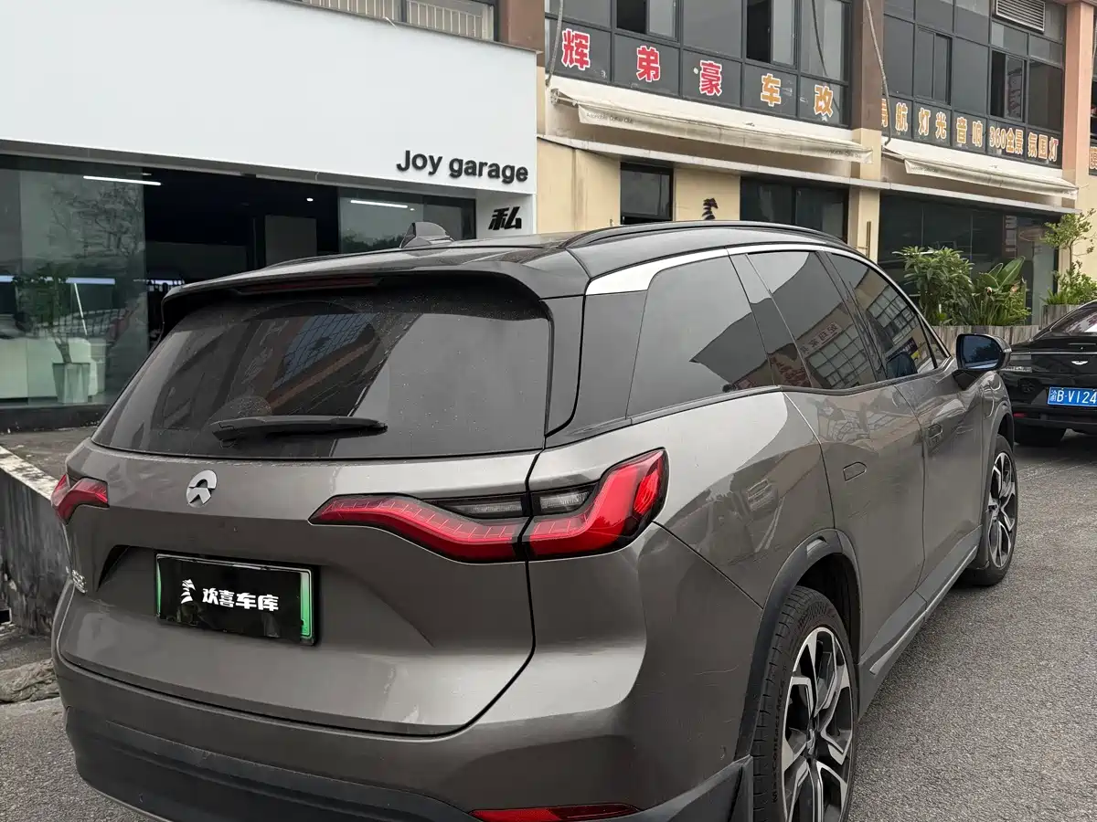 NIO ES8 2018 2018 Founder Edition
