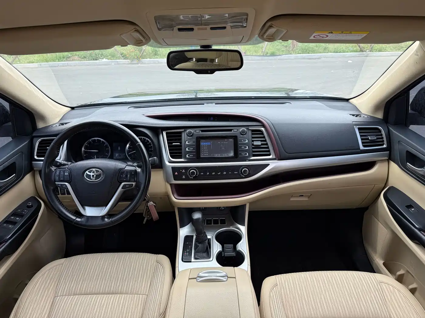 Фото 12 - Toyota Highlander