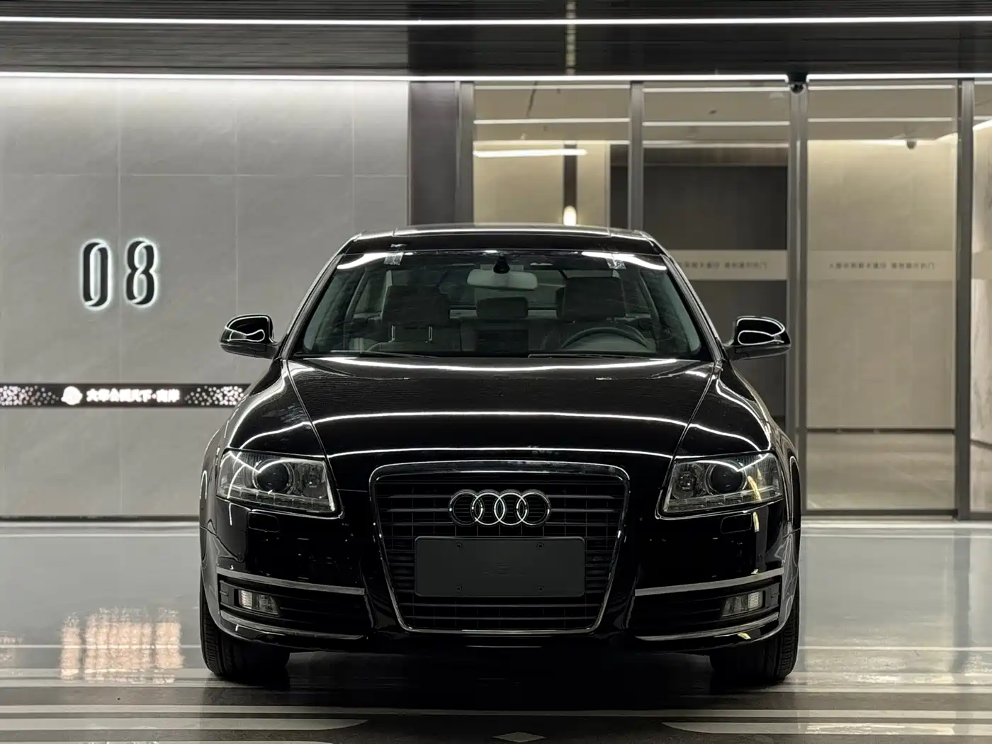 Audi A6L 2011 2.0 TFSI Automatic Comfort фото 2