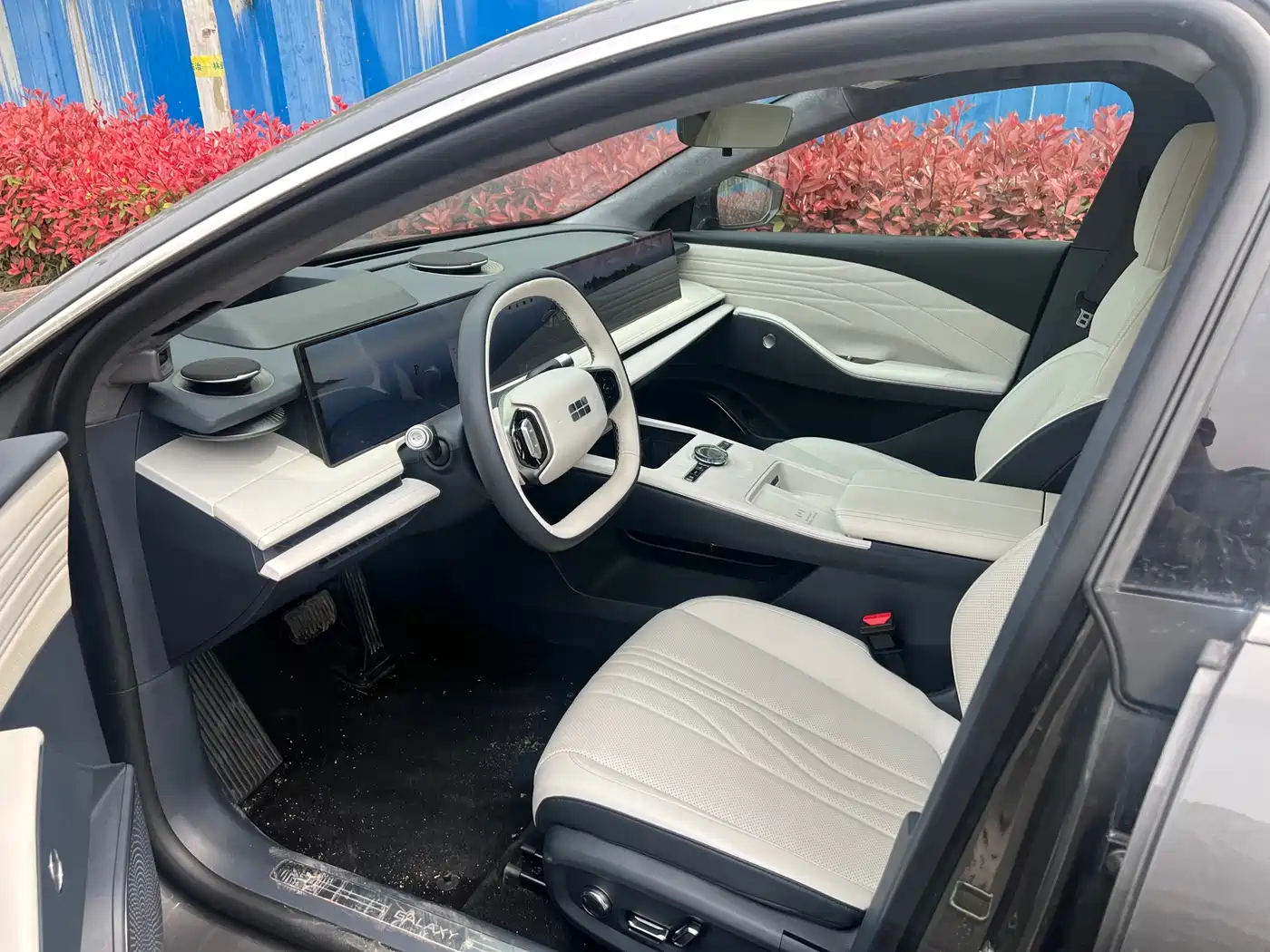 GEELY GALAXY GALAXY E8