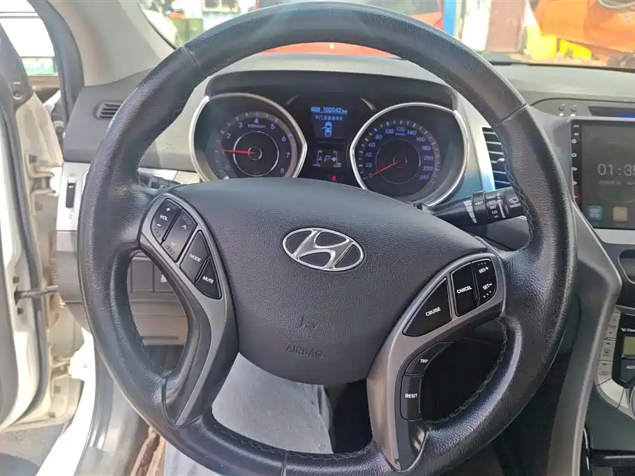 Hyundai Langdong 2016 1.6L Automatic Premium Edition фото 15