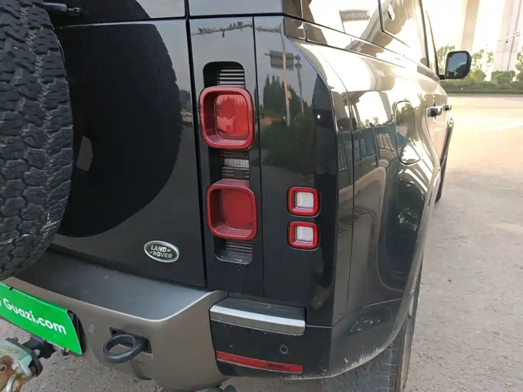 Land Rover Defender 2024 2024 110 3.0T P400 X-DYNAMIC HSE