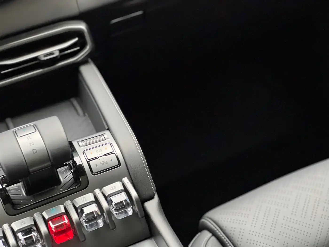 FANG CHENG BAO TITANIUM 3