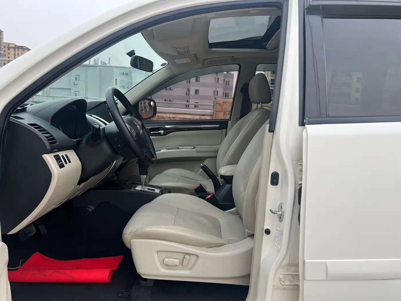 Mitsubishi Pajero Sport 2013 3.0L Automatic 2WD Luxury фото 5
