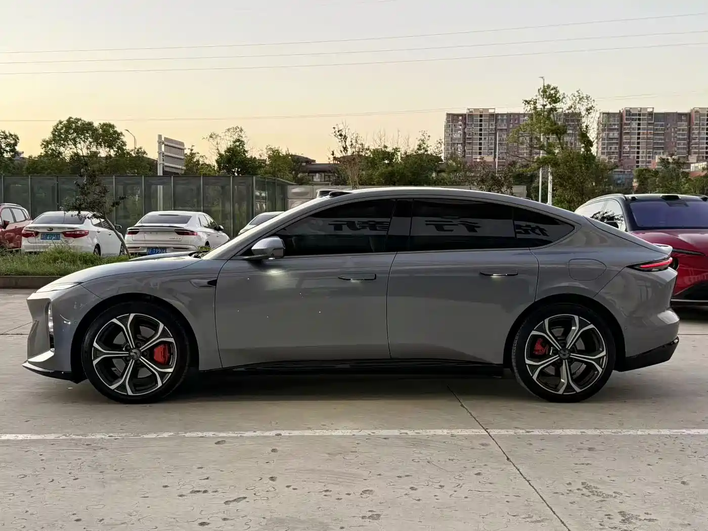 2025 NIO ET5