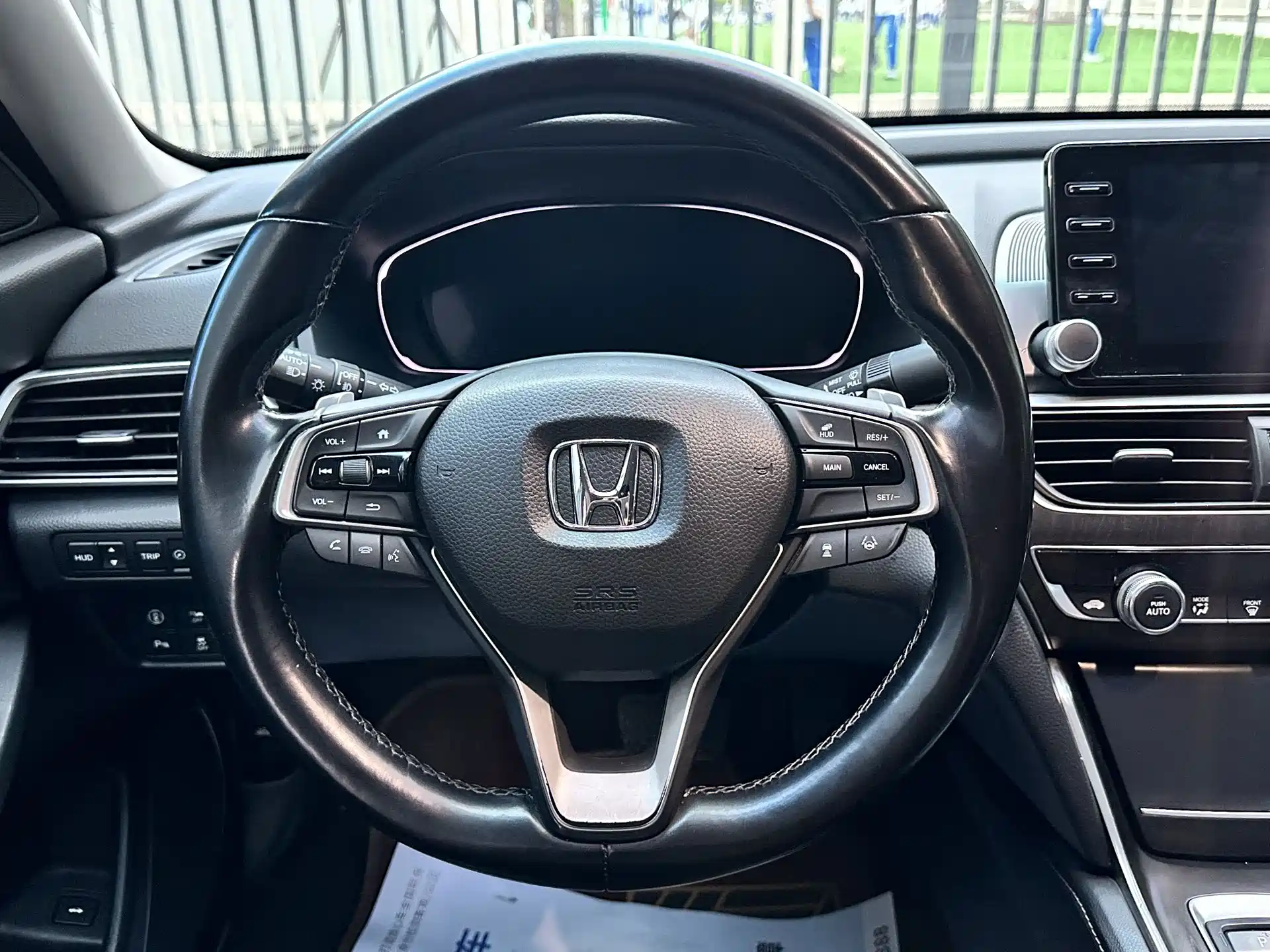 Photo 7 - Honda Accord