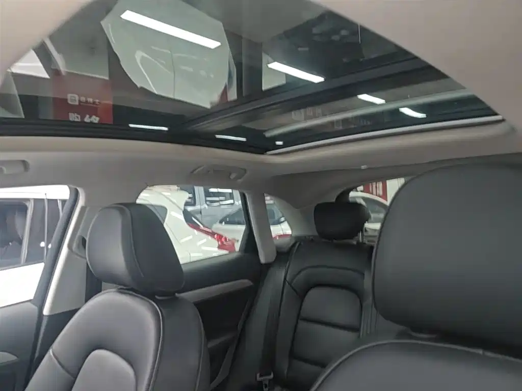 Audi Q3 2015 30 TFSI Progressive фото 18