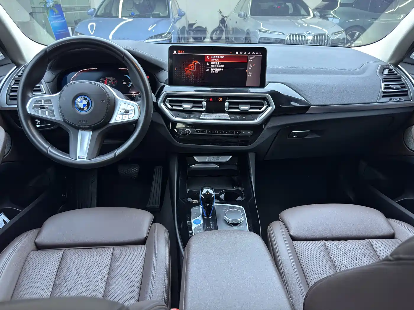BMW IX3