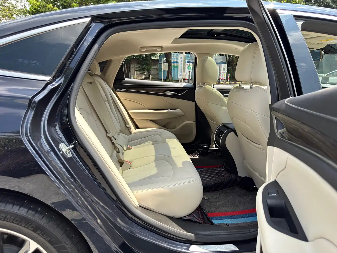 Фото 16 - Buick LaCrosse