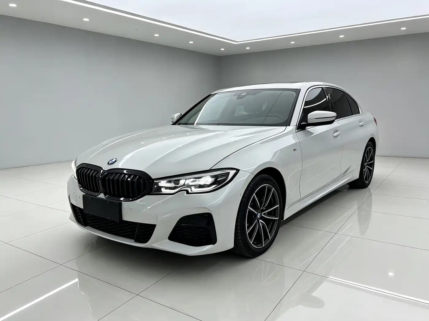 BMW 3 Series 2021 325Li M Sport Package фото 2