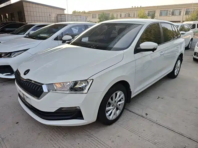  Škoda Skoda Rapid Spaceback 2020 1.5L Auto Sport