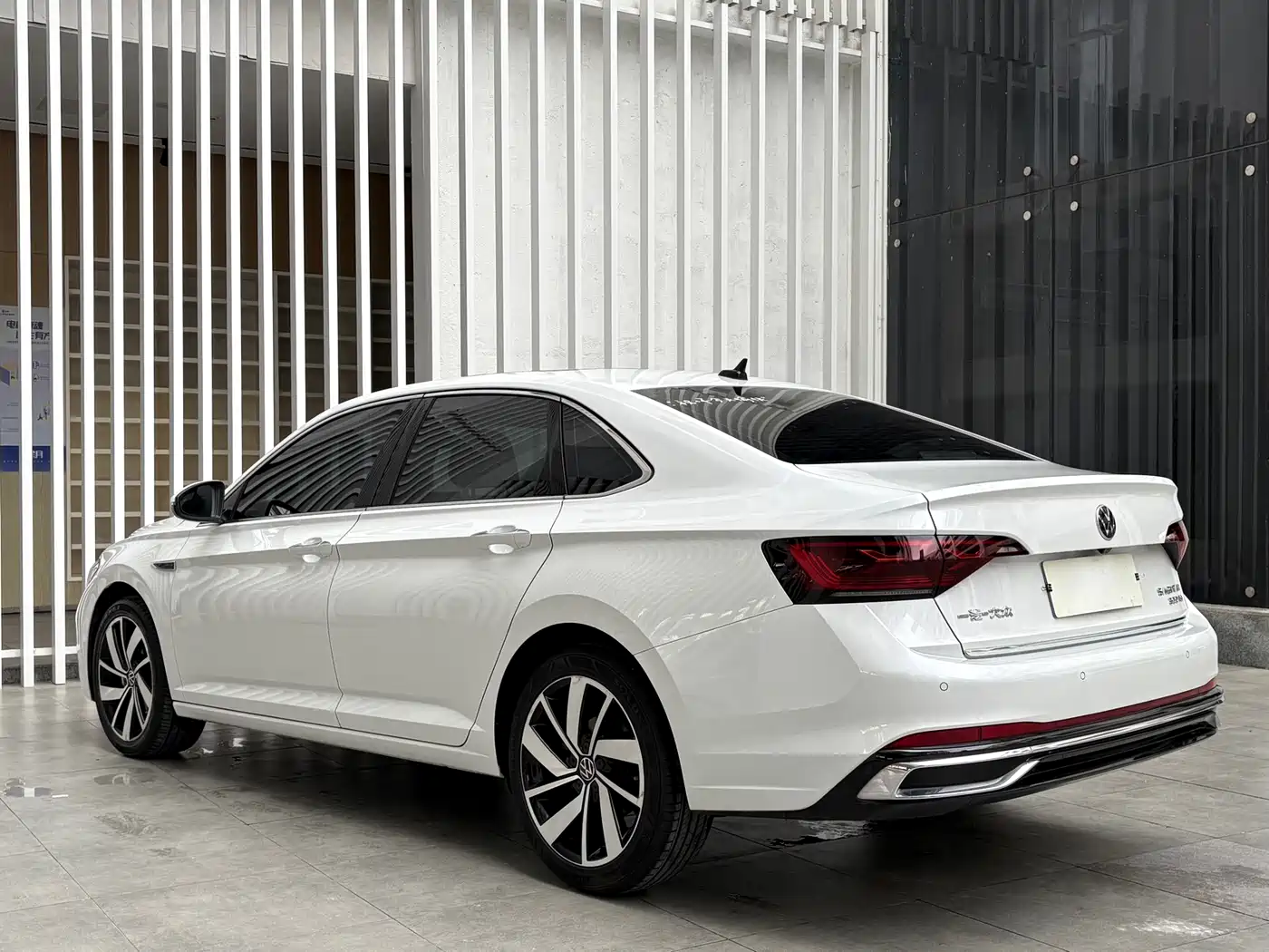 Volkswagen Sagitar 2025 Facelift 300TSI DSG Excellence Edition фото 16