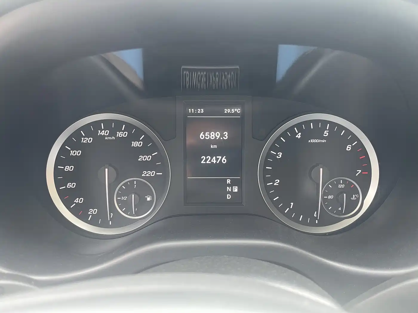 Mercedes-Benz Vito 2023 2.0T Business 7-Seater фото 5