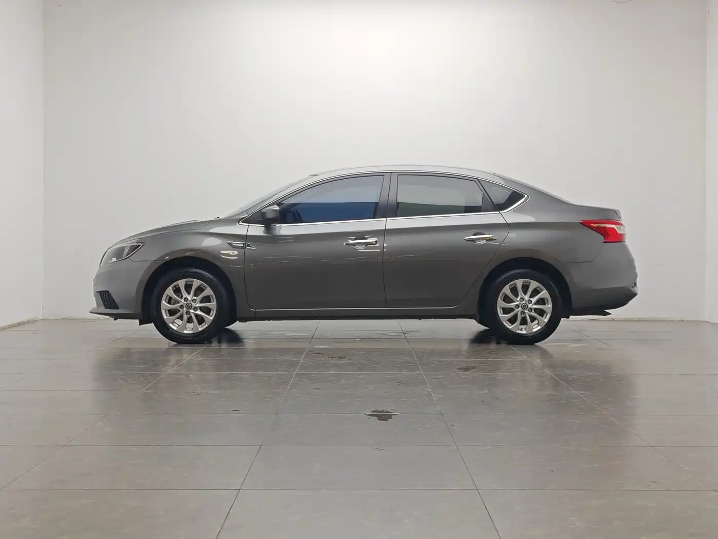 Nissan SYLPHY, миниатюра 10