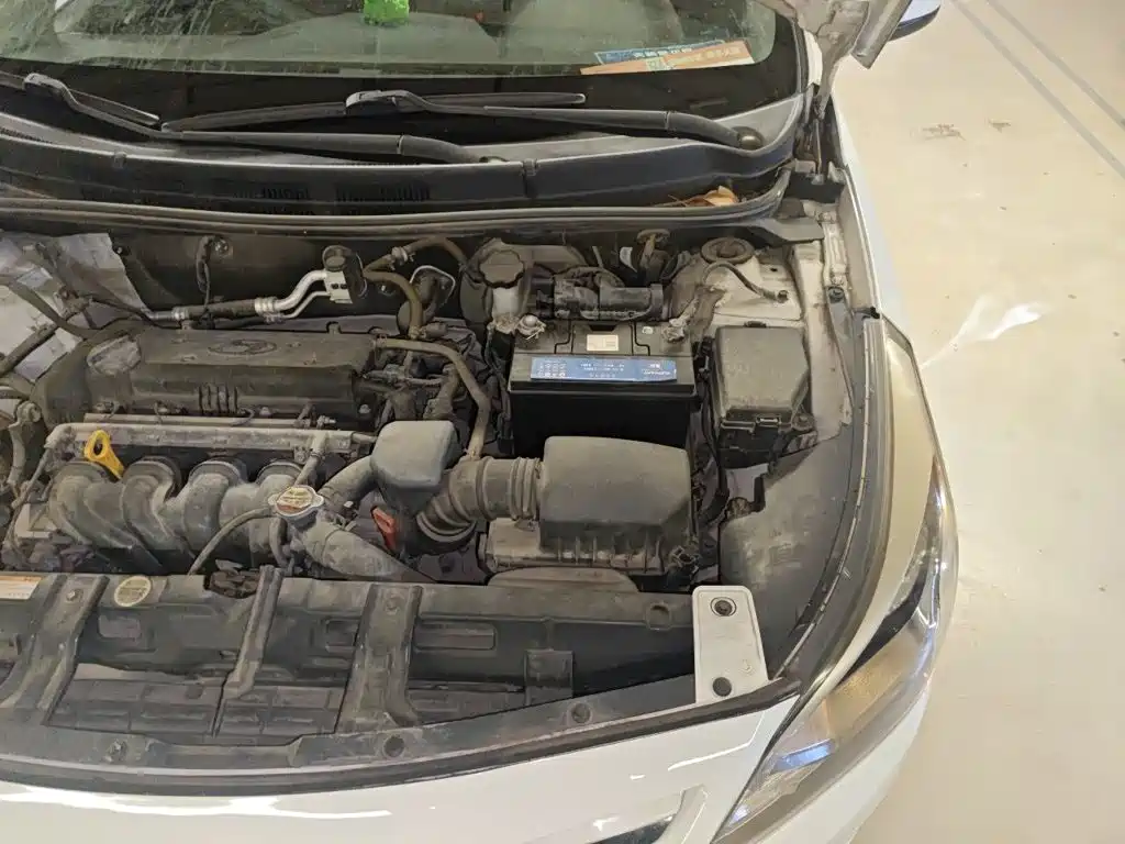 Hyundai Reina 2014 2014 Model 1.4L Automatic GLX