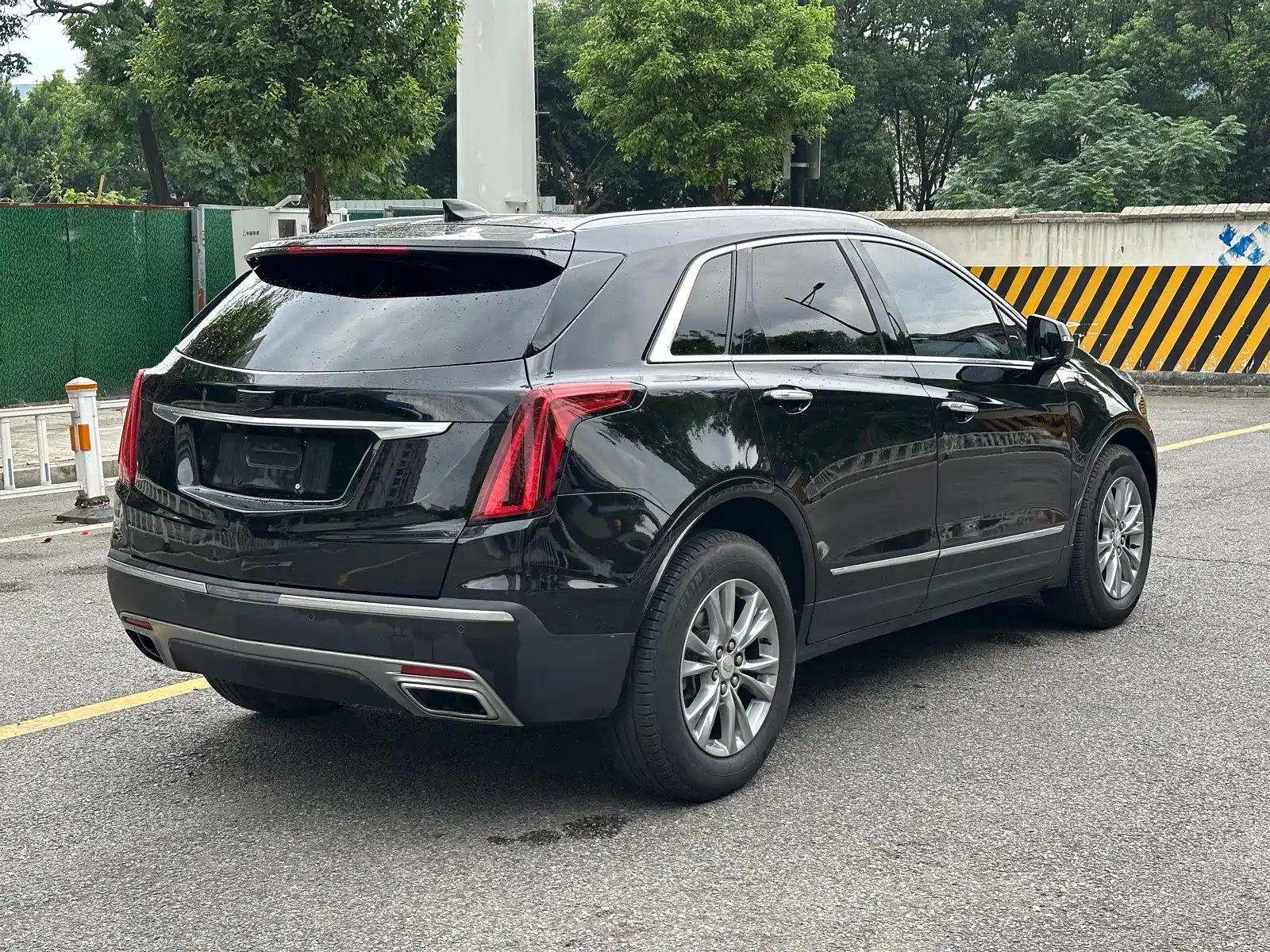 Photo 9 - Cadillac XT5