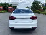 Фото 6 - Geely Emgrand